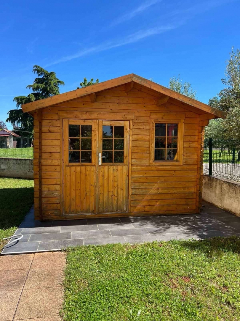 EKSKLUZIVNA PRILOŽNOST! ČUDOVITA HIŠA Z BAZENOM IN POGLEDOM NA MORJE – SAMO PRI NAS!