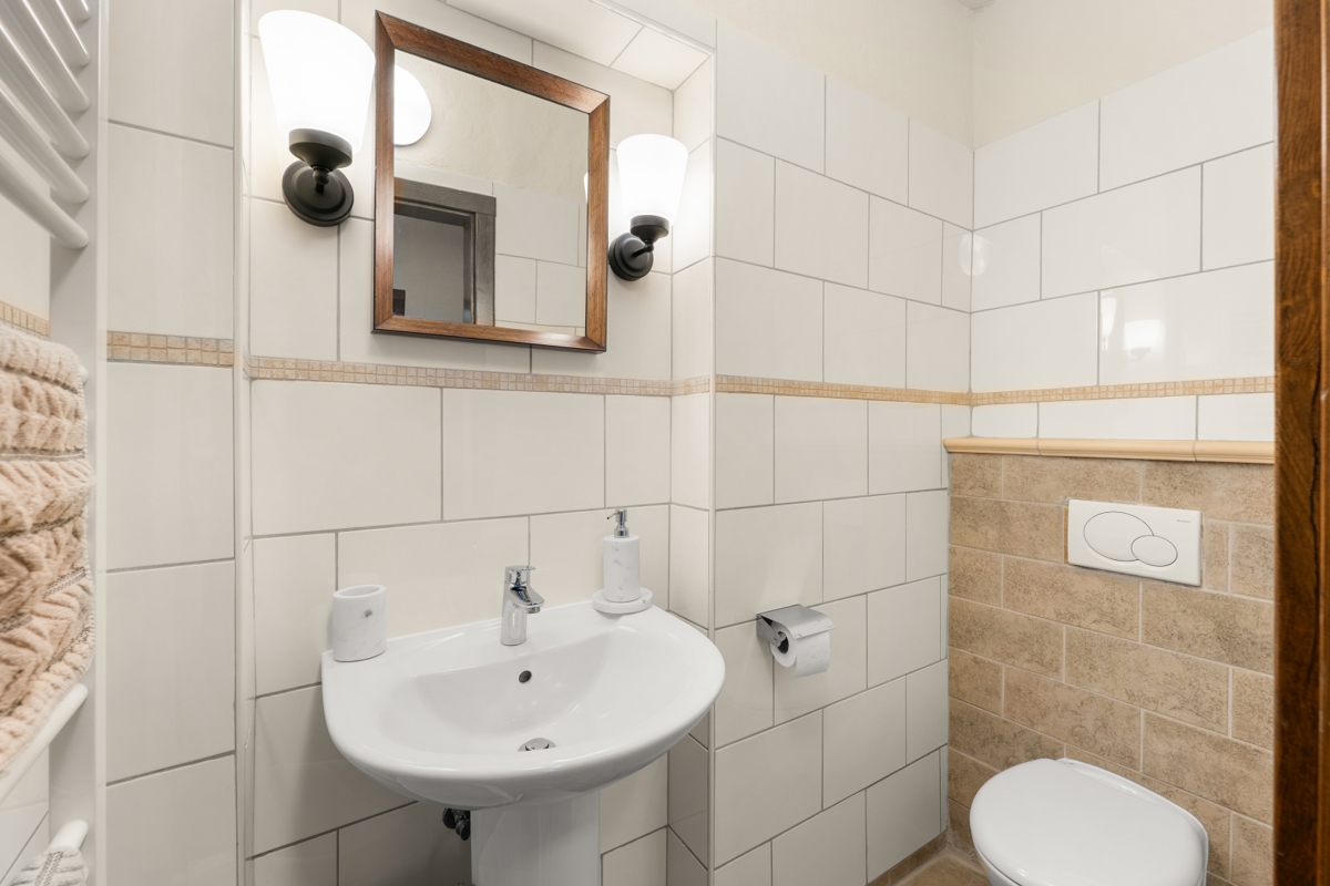 Istra - prenovljena vila z bazenom, 5 spalnic, kategorizacija 4★, mirna lokacija