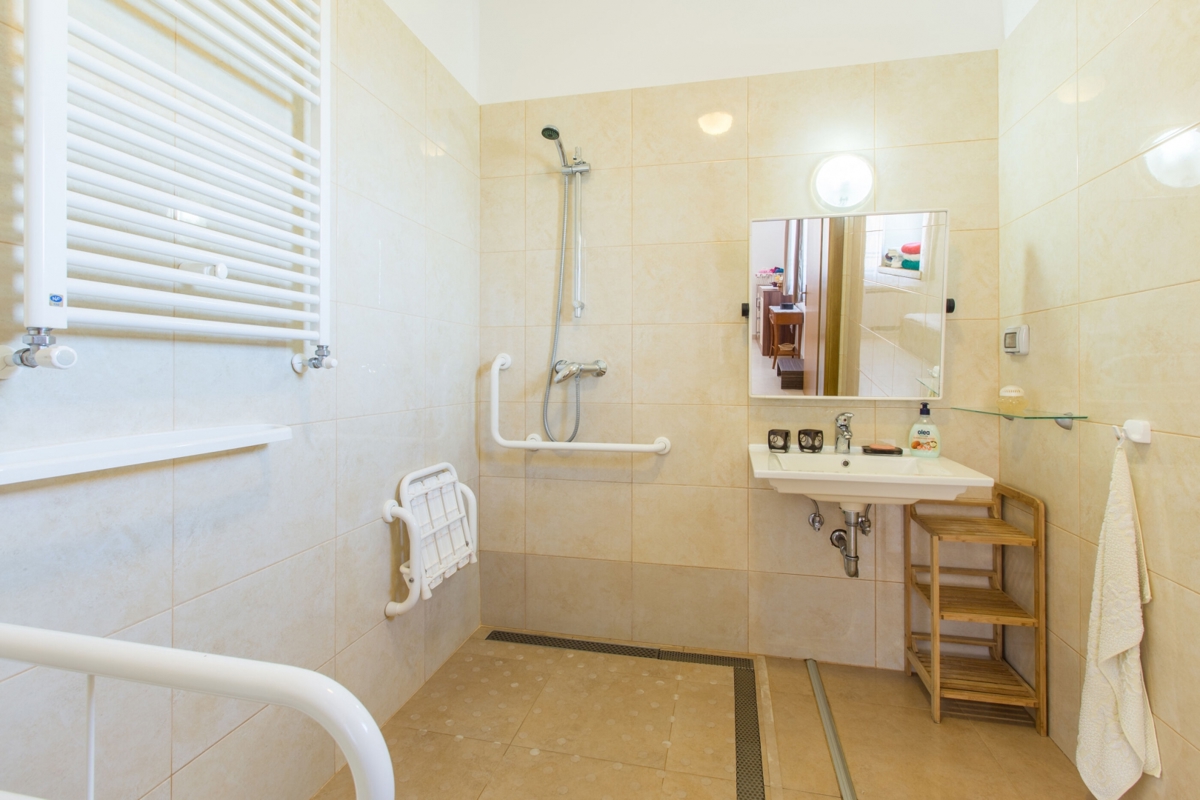 Samostojna hiša z bazenom s pogledom na pravljični Motovun