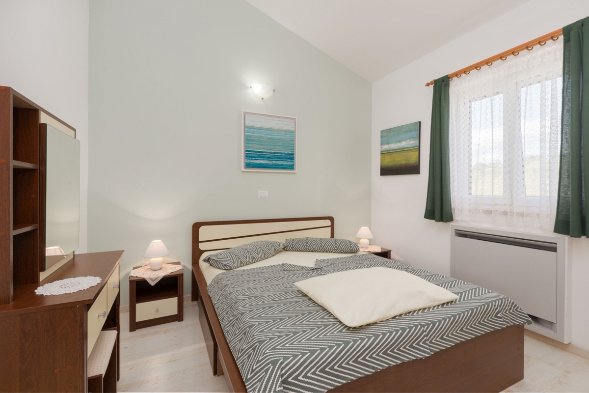 Samostojna hiša z bazenom s pogledom na pravljični Motovun