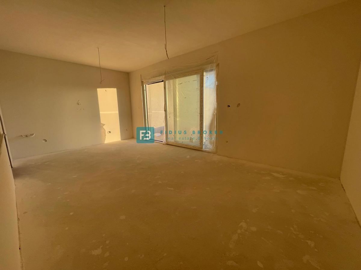 VODICE, novogradnja, dvoetažno stanovanje, pogled na morje, strešna terasa