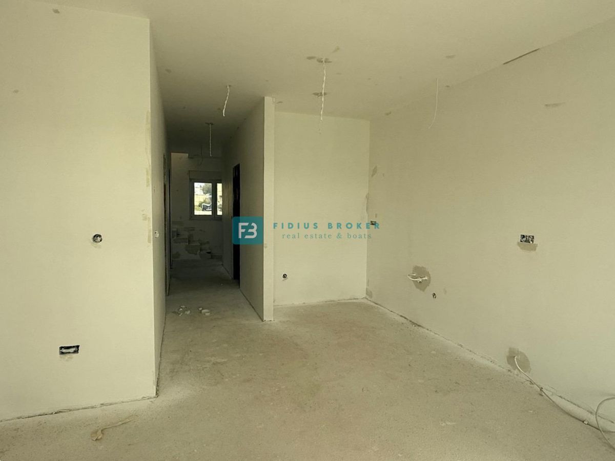 VODICE, novogradnja, dvoetažno stanovanje, pogled na morje, strešna terasa