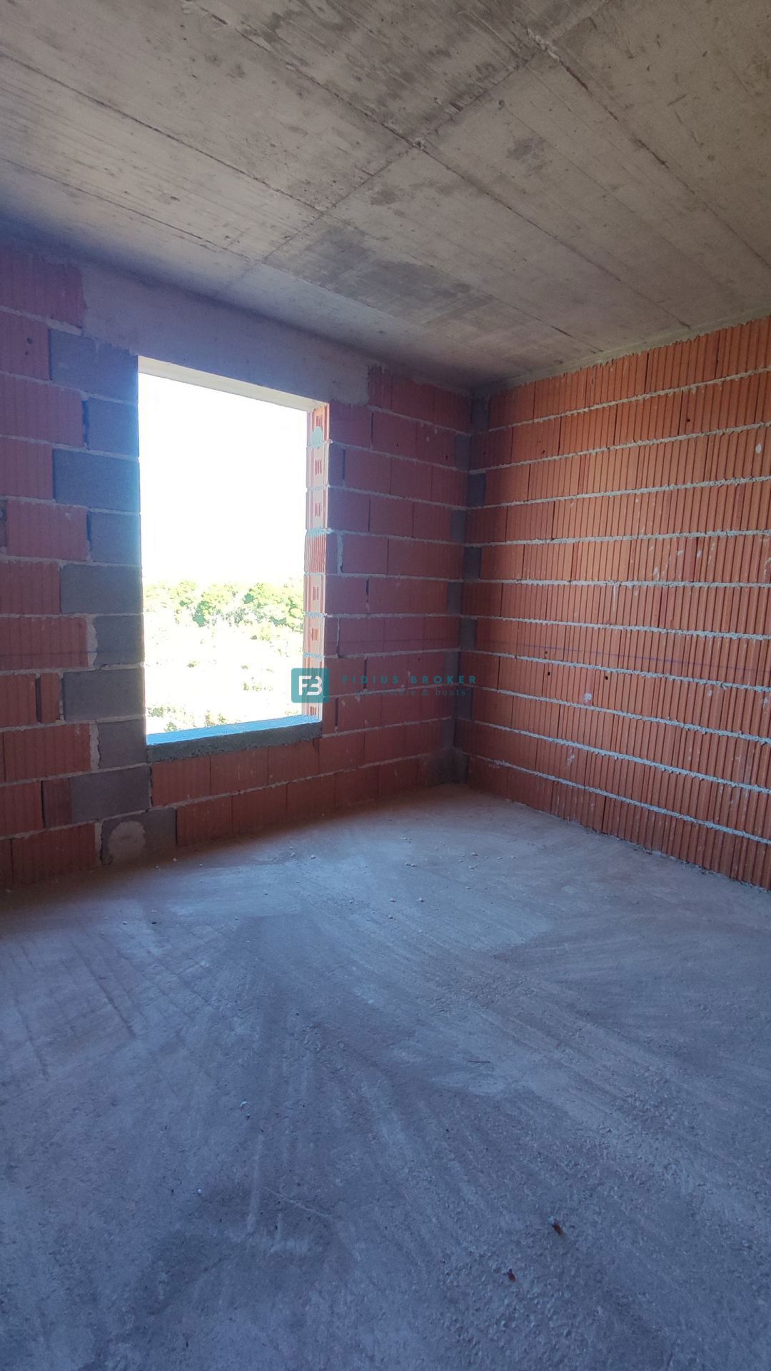 VODICE, novogradnja, 2. nadstropje, pogled na morje, 2 spalnici