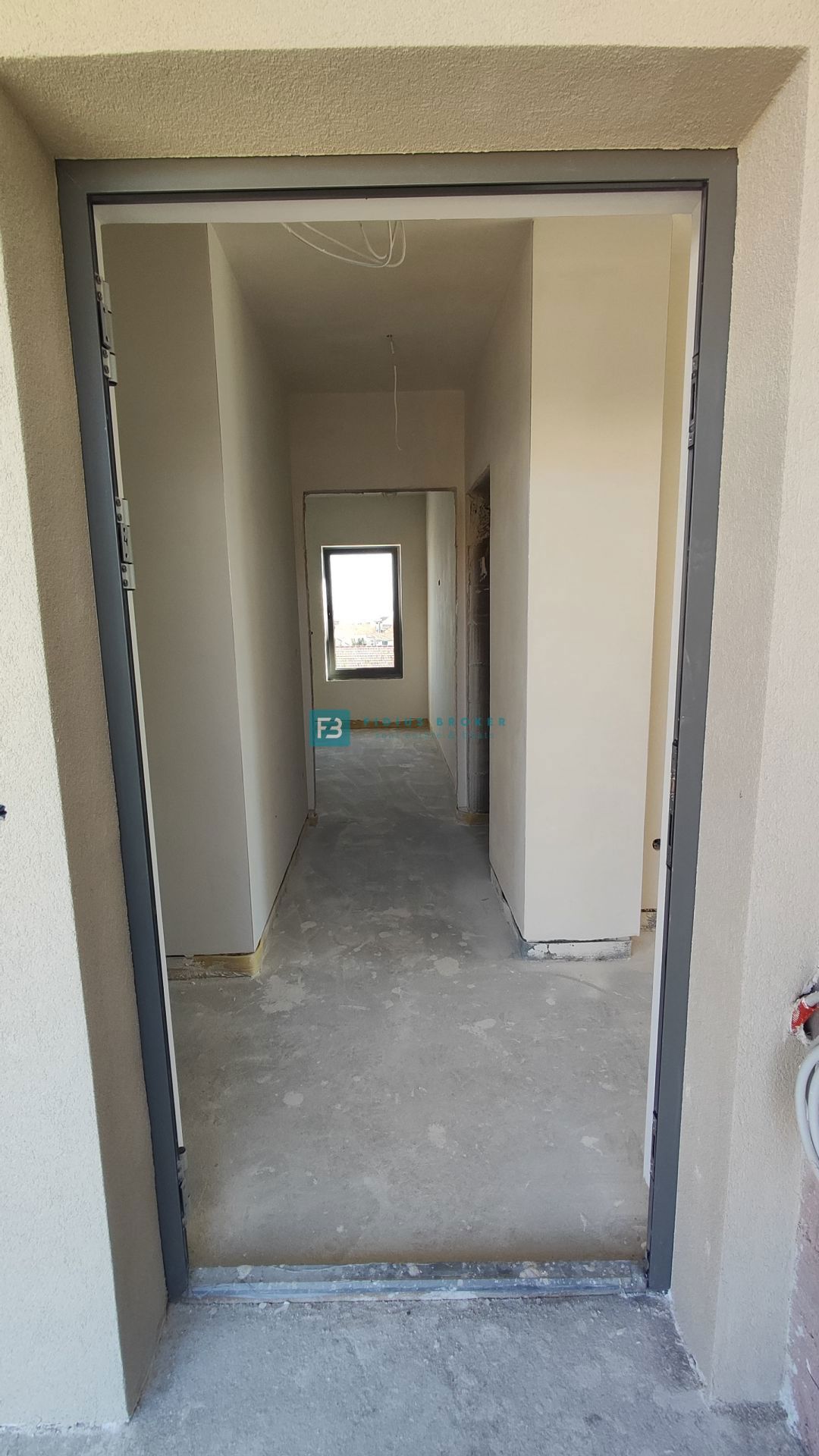 VODICE, novogradnja, 2. nad., 600 m do plaže, dvigalo, 3 spalnice