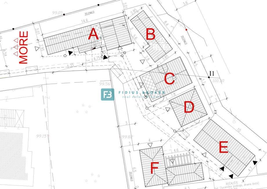 VODICE, vrhunska lokacija, 1. vrsta do morja, restavracije ob plaži