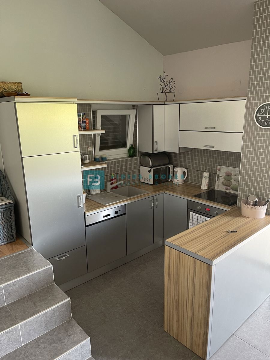 TISNO, čudovita samostojna hiša, 60 m od plaže, odprt pogled na morje