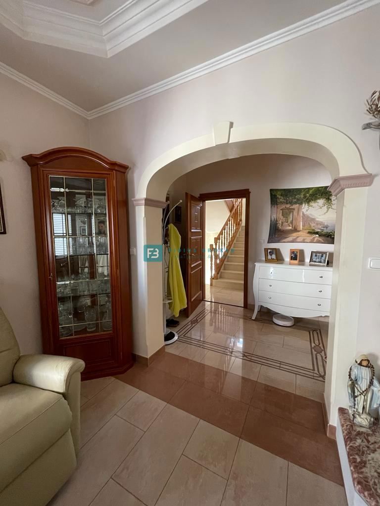 SRIMA, luksuzna hiša s 5 apartmaji, 2. vrsta od morja, pogled na morje