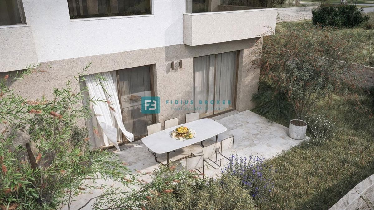 VODICE, nov projekt, pritličje, vrt 37 m2, mirna lokacija