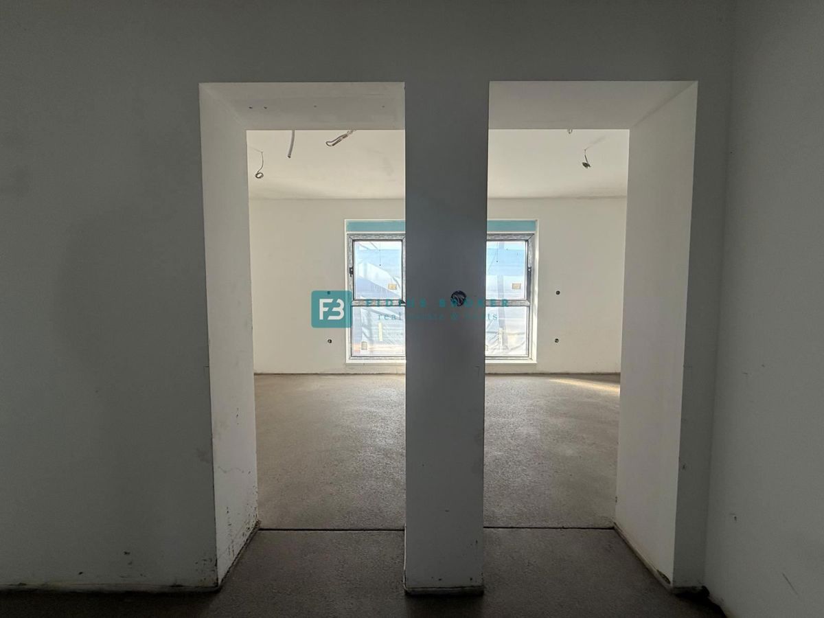 VODICE, novogradnja, 1. nadstropje, 3 spalnice, pogled na morje, shramba