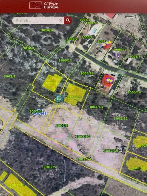 VODICE, gradbeno zemljišče s projektom, pogled na morje, 2 stanovanjski enoti, 2 bazena