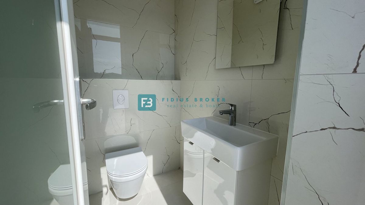 VODICE - SRIMA, novo, 2. vrsta do morja, penthouse, strešna terasa, panoramski pogled na morje