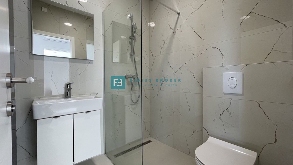 VODICE - SRIMA, novo, 2. vrsta do morja, penthouse, strešna terasa, panoramski pogled na morje