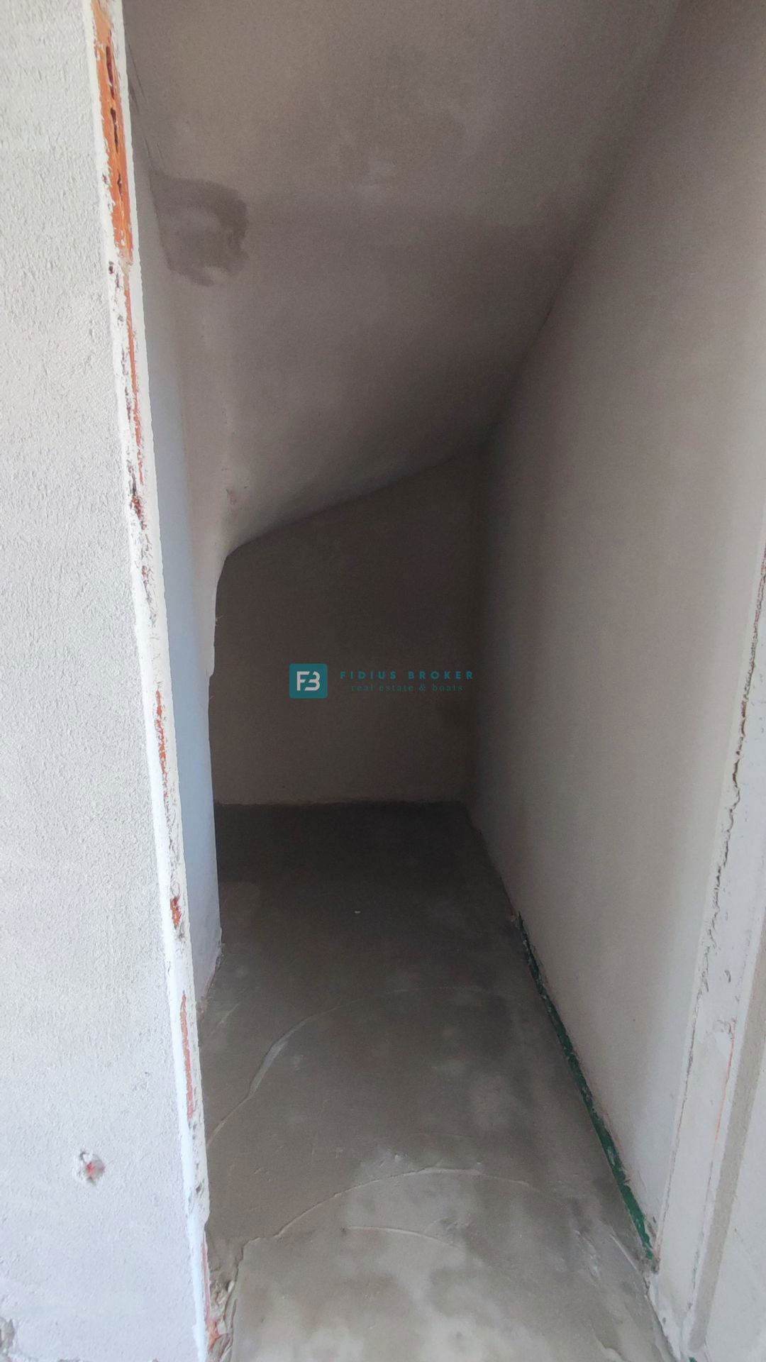 VODICE, novogradnja, 200 m do plaže, dvoetažni apartma, terasa