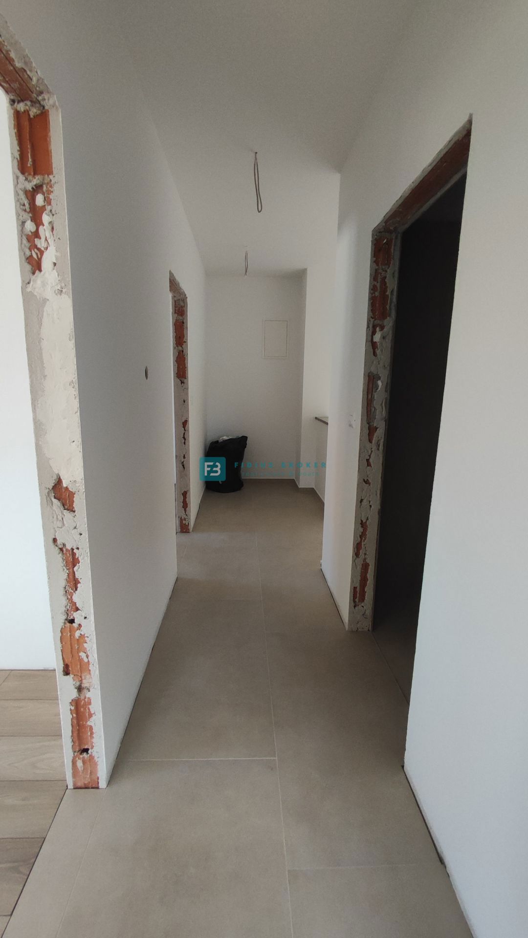 VODICE, novogradnja, 200 m do plaže, dvoetažni apartma, terasa