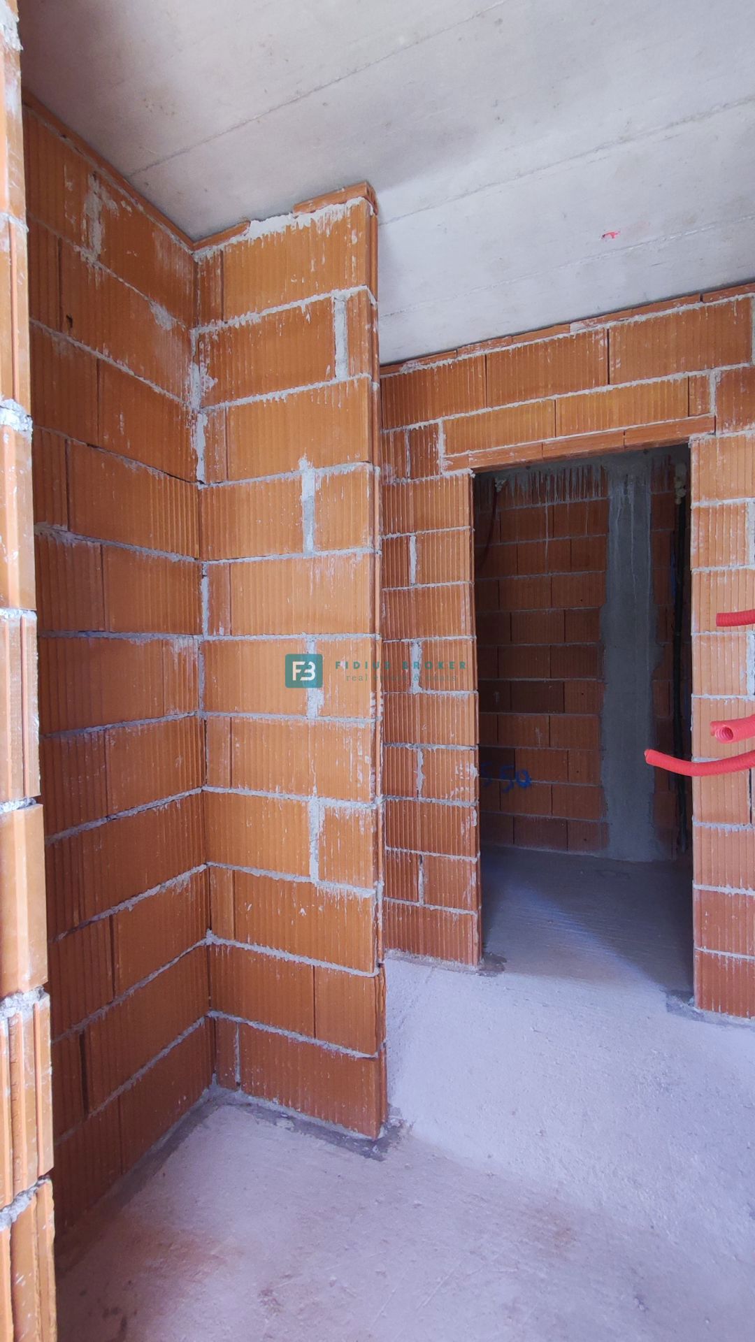 VODICE, novogradnja, pritličje, vrt 60 m2, 2 spalnice