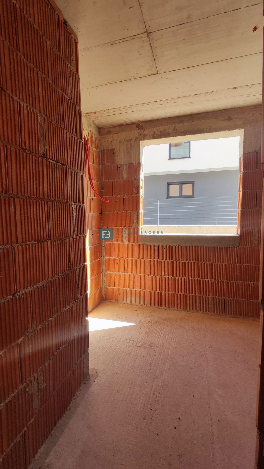 VODICE, novogradnja, pritličje, vrt 60 m2, 2 spalnice