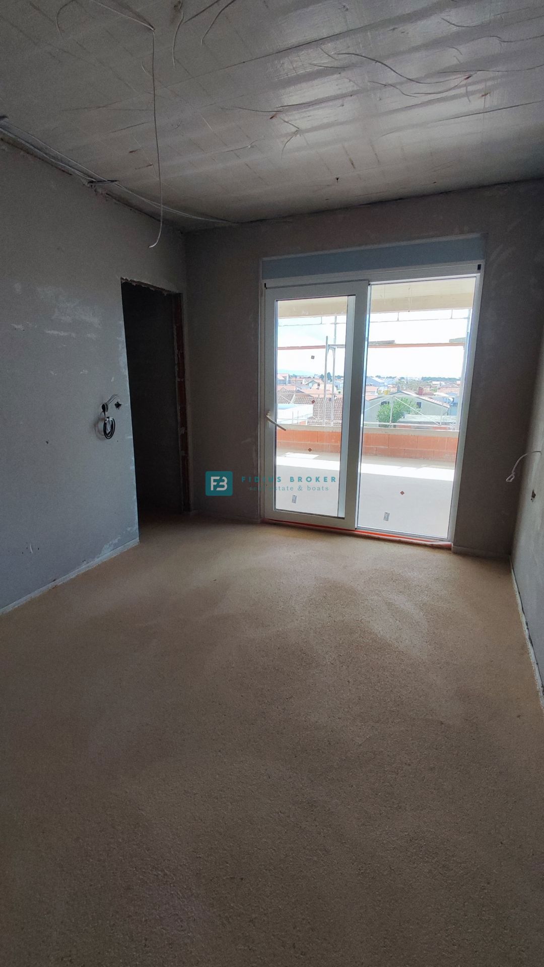 VODICE, novogradnja, 2. nad., panoramski pogled na morje, shramba, S7