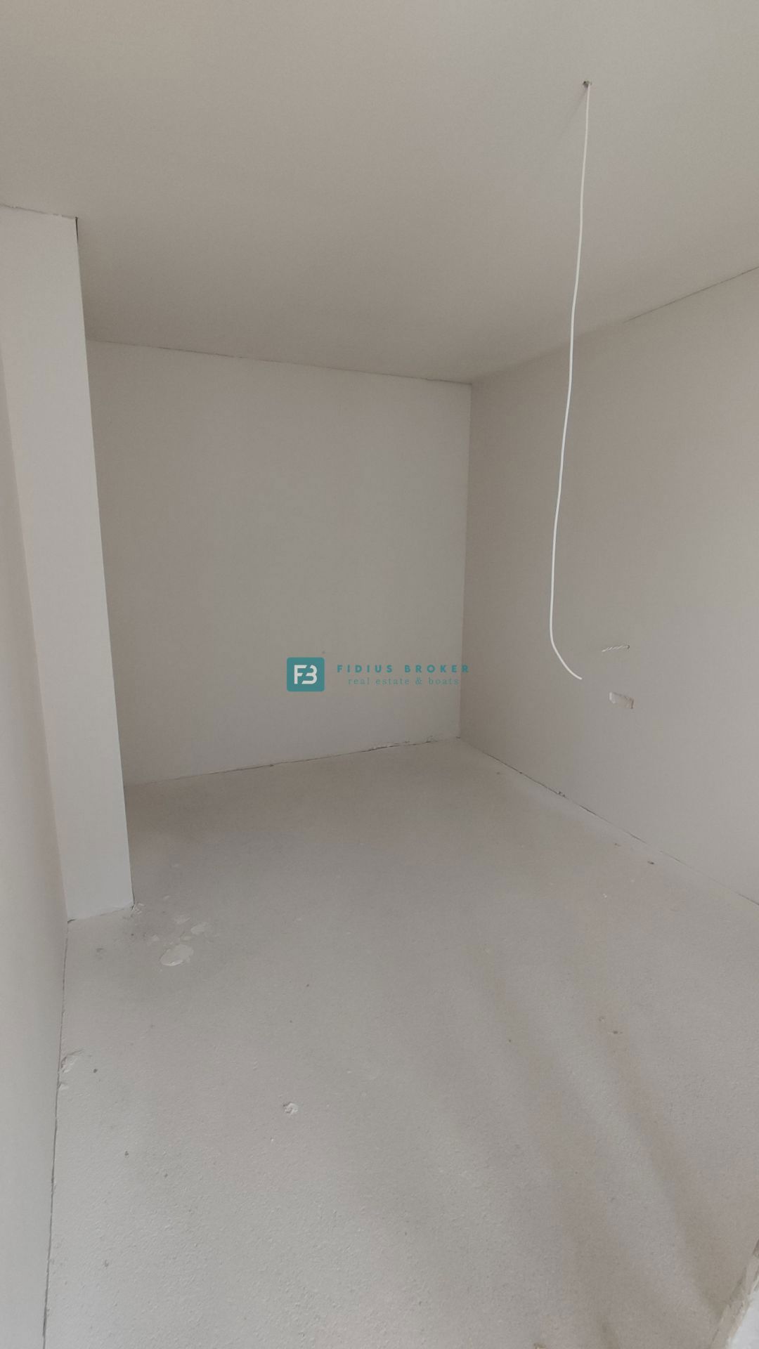 VODICE, novogradnja, pritličje, vrt 36 m2, mirna lokacija, S2