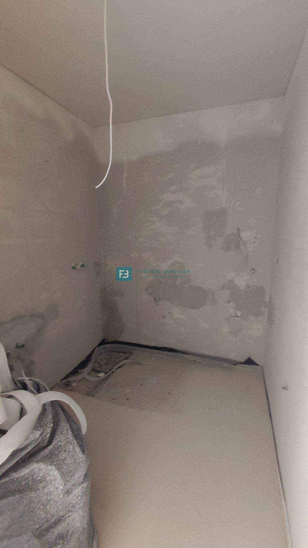 VODICE, novogradnja, pritličje, vrt 36 m2, mirna lokacija, S2