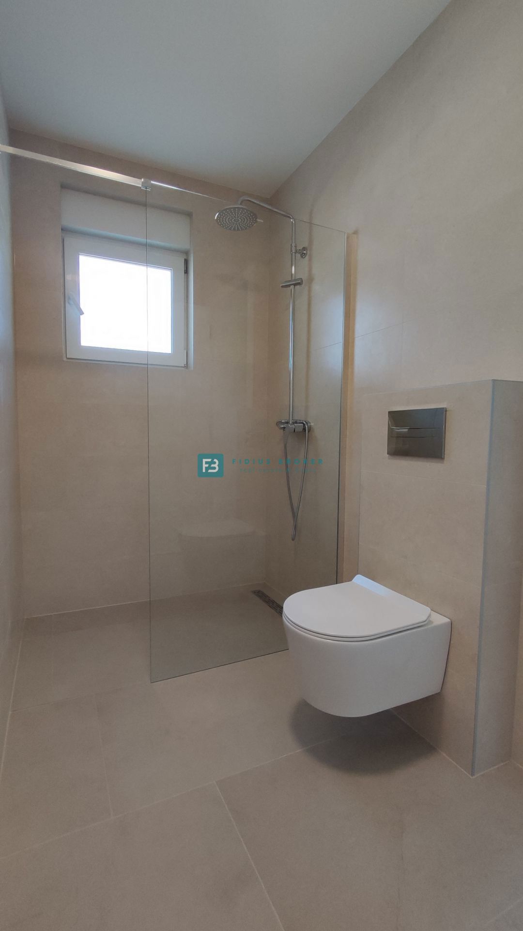 VODICE, novogradnja, 2. nad., pogled na morje, shramba, S6