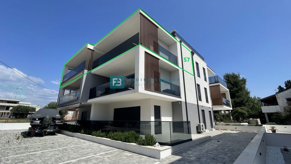 VODICE - SRIMA, novo, 2. vrsta do morja, penthouse, strešna terasa, panoramski pogled