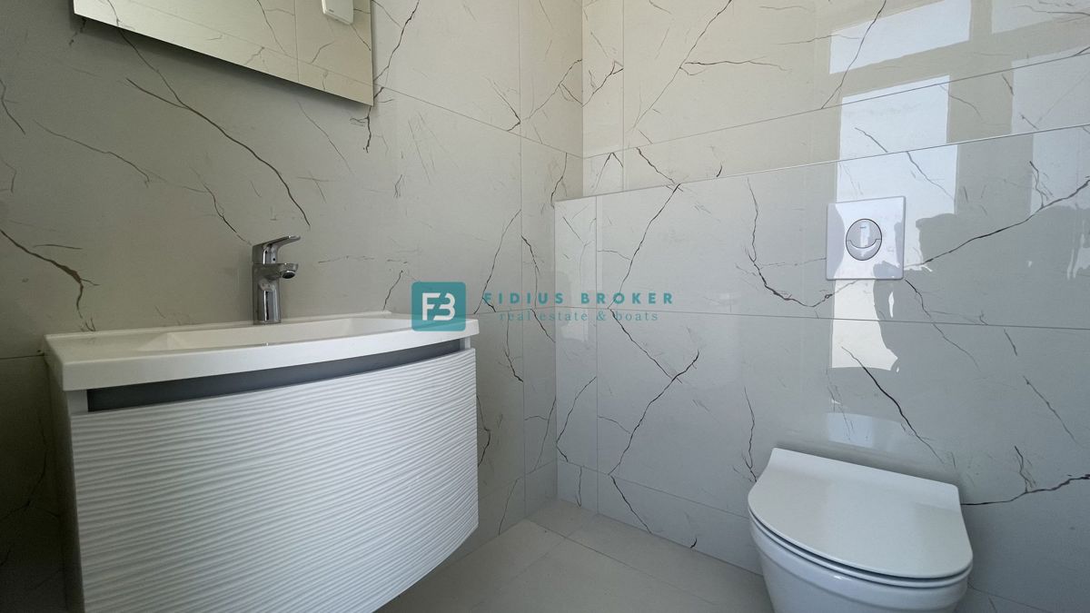 VODICE - SRIMA, novo, 2. vrsta do morja, penthouse, strešna terasa, panoramski pogled