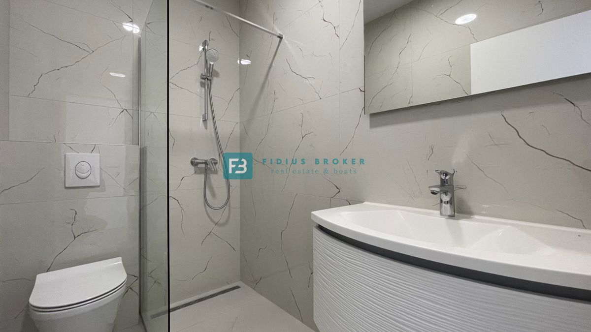 VODICE - SRIMA, novo, 2. vrsta do morja, penthouse, strešna terasa, panoramski pogled