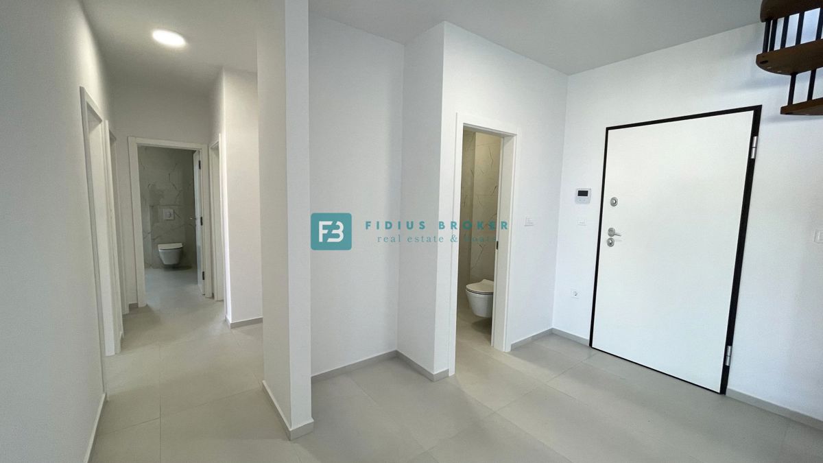 VODICE - SRIMA, novo, 2. vrsta do morja, penthouse, strešna terasa, panoramski pogled