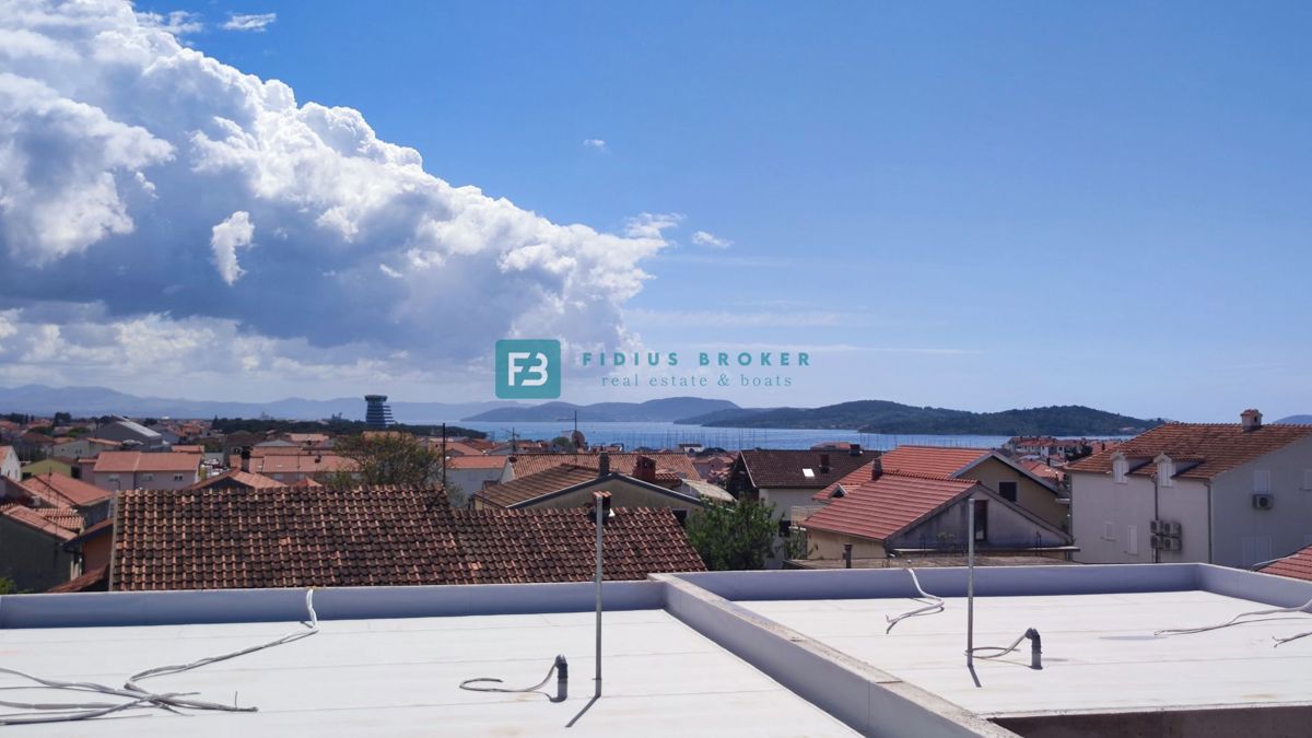 VODICE, novogradnja, 2. nad., pogled na morje, shramba, S6