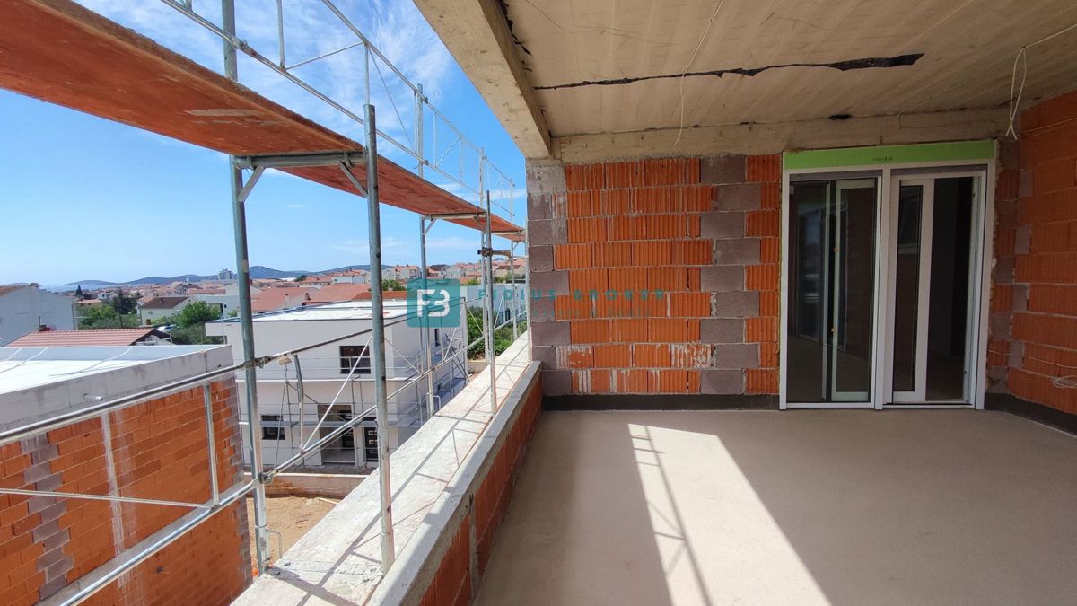 VODICE, novogradnja, 2. nad., pogled na morje, shramba, S6