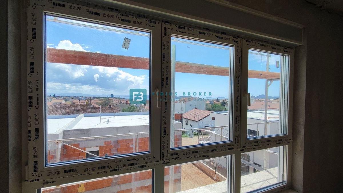 VODICE, novogradnja, 2. nad., pogled na morje, shramba, S6
