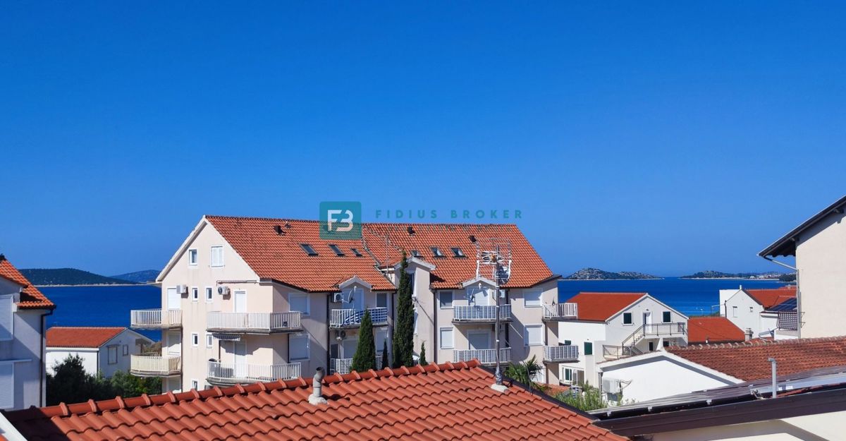 SRIMA, nova, dvojček, 300 m do plaže, pogled na morje, S2