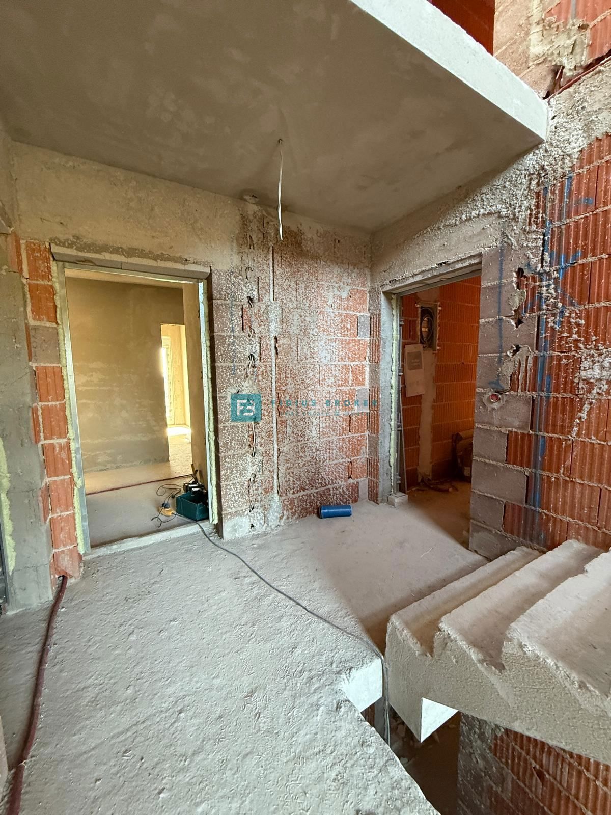 VODICE, novogradnja, 1. nadstropje, pogled na morje, 2 spalnici