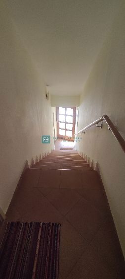 VODICE, center mesta, 2. nadstropje, 150 m od obale, terasa, pogled na park