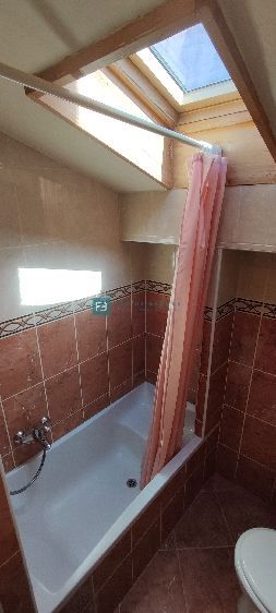 VODICE, center mesta, 2. nadstropje, 150 m od obale, terasa, pogled na park