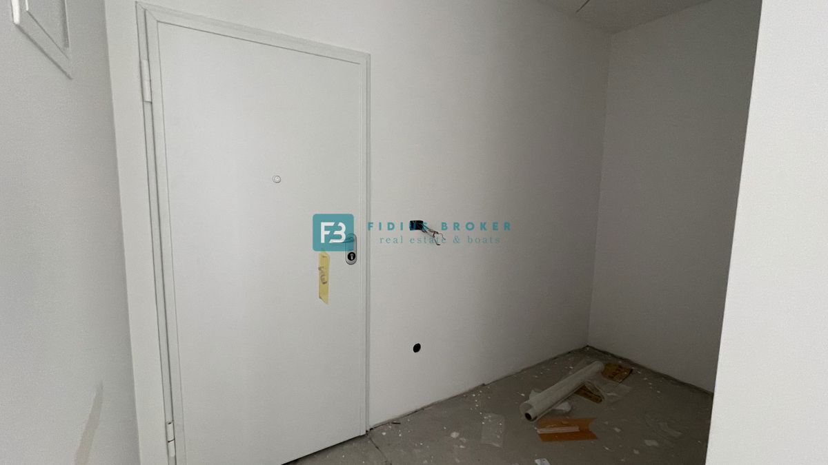 VODICE - SRIMA, novogradnja, top lokacija, 300 m od morja, 3sob