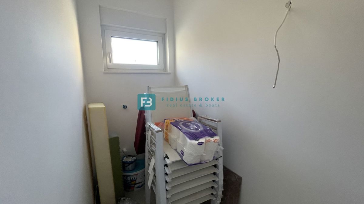 VODICE - SRIMA, nova, dvojček, 300 m do plaže, pogled na morje, S1