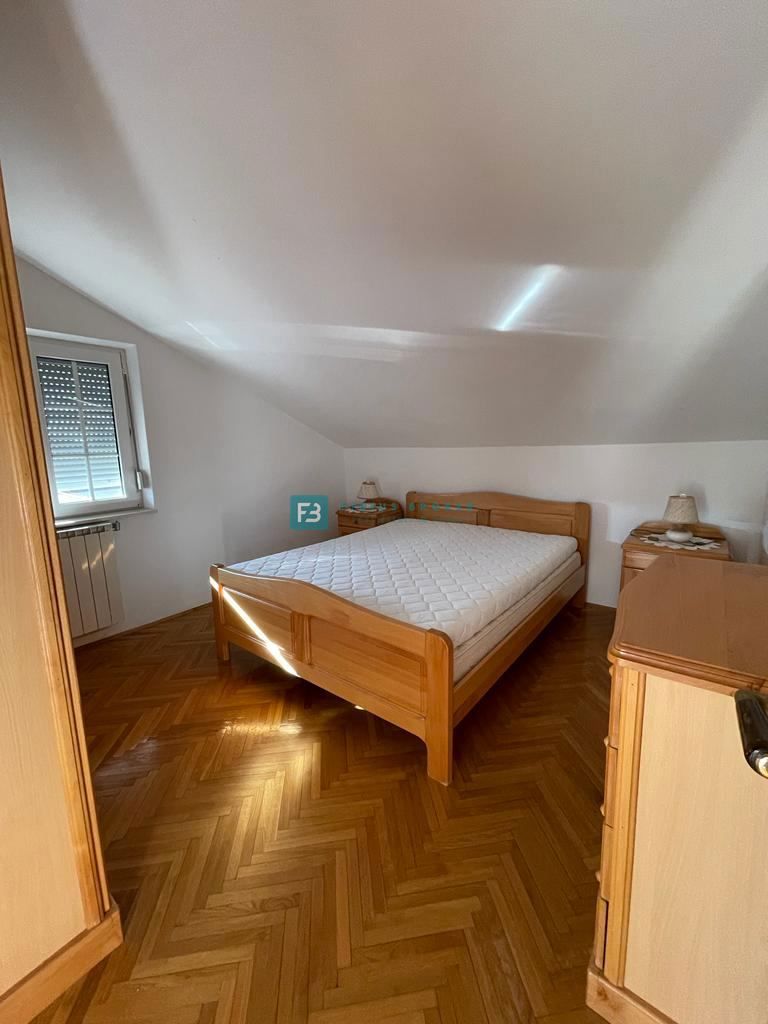 SRIMA, luksuzna hiša s 5 apartmaji, 2. vrsta od morja, pogled na morje