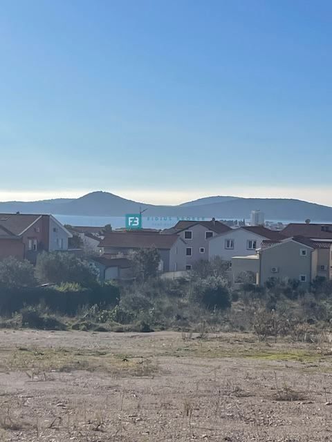 Zemljišče Vodice, 870m2