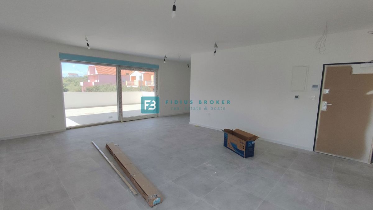 VODICE, novogradnja, moderno stanovanje, 1. nadstropje, mirna lokacija