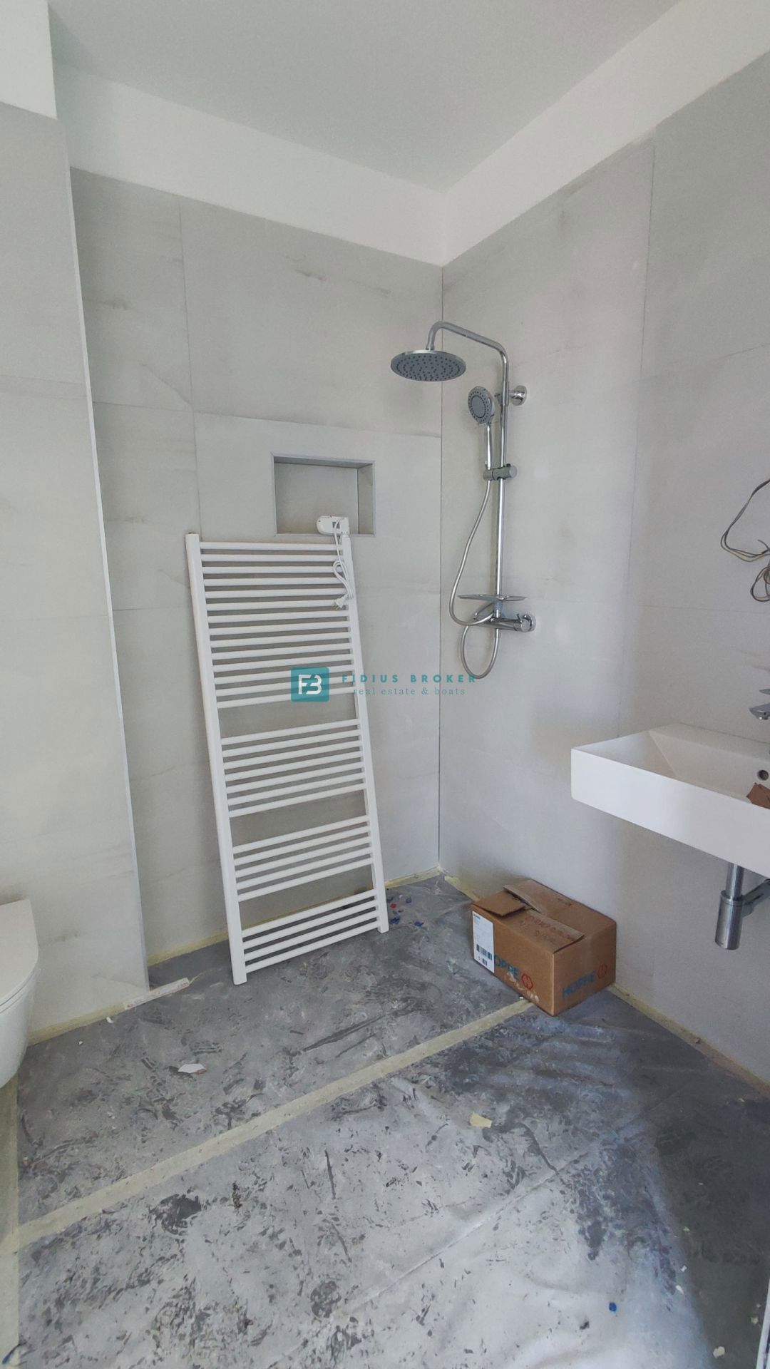 VODICE, novogradnja, moderno stanovanje, 1. nadstropje, mirna lokacija