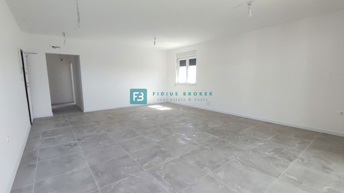 VODICE, novogradnja, moderno stanovanje, 1. nadstropje, mirna lokacija