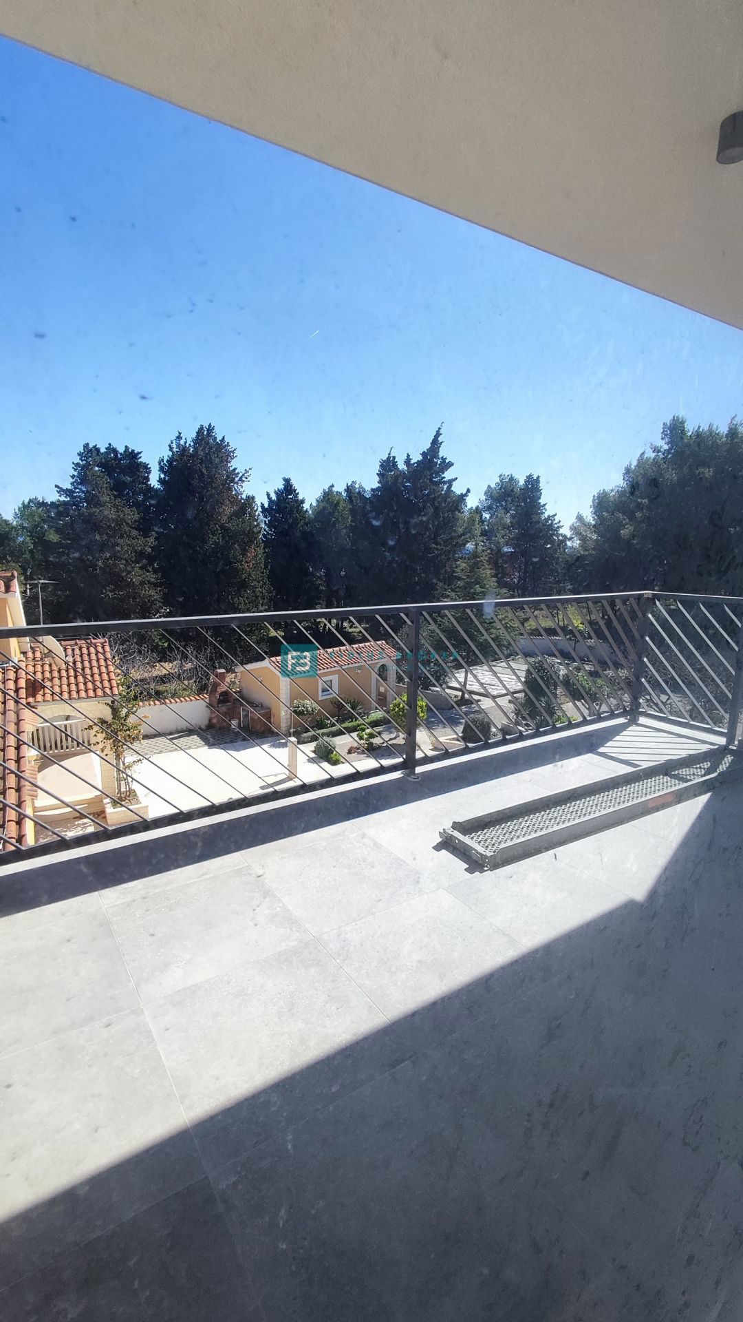 VODICE, novogradnja, moderno stanovanje, 1. nadstropje, mirna lokacija