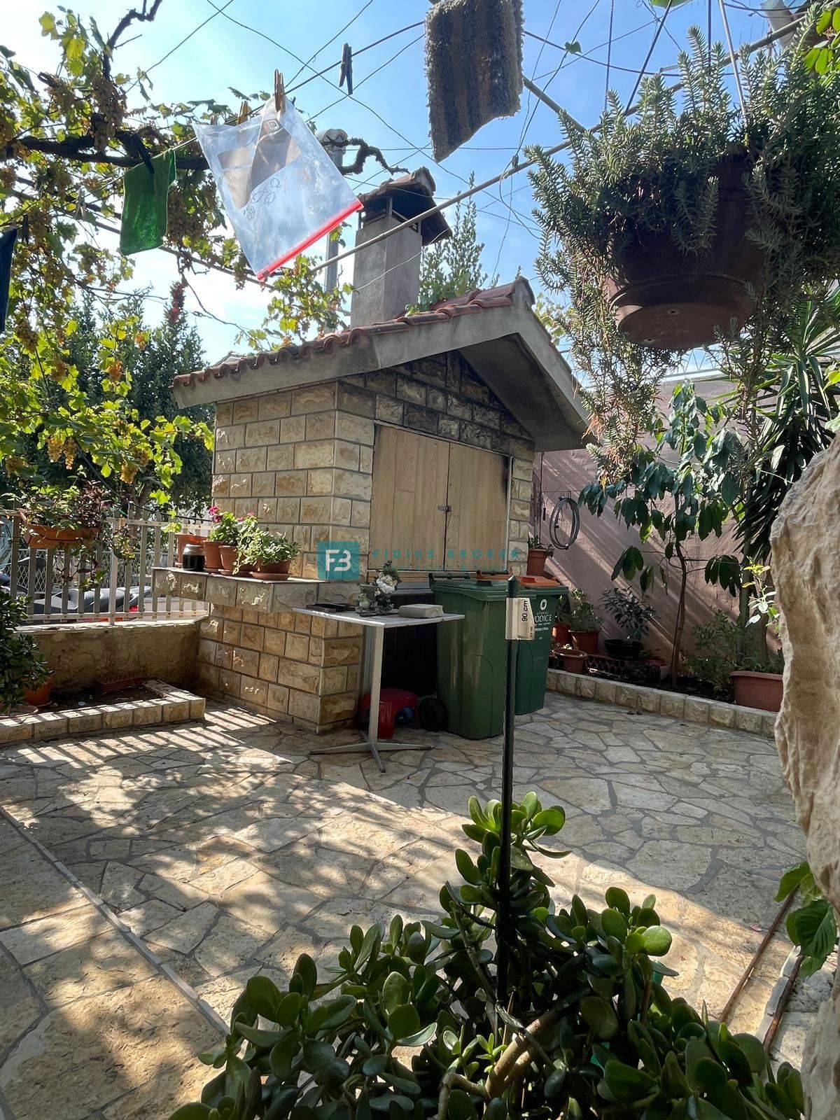 VODICE, stanovanjska hiša, 650 m od plaže, garaža, vrt