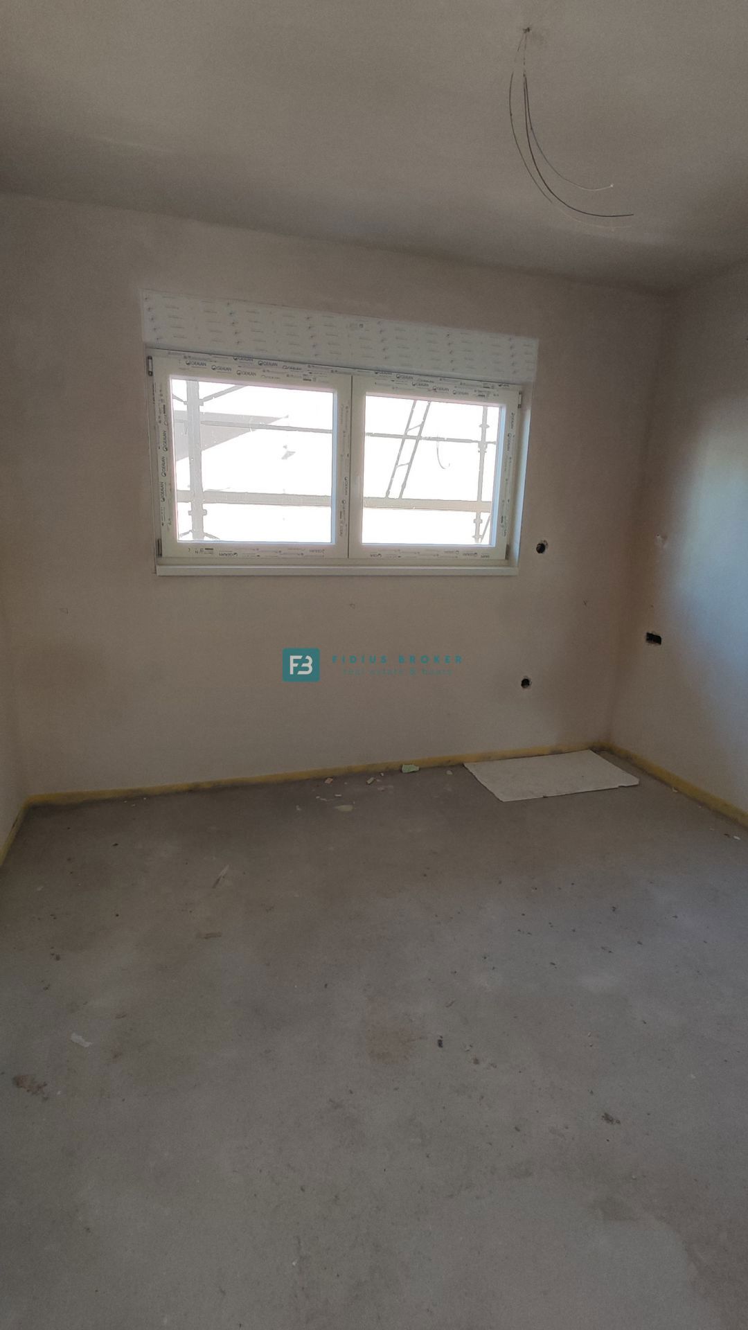 VODICE, novogradnja, pritličje, 650 m do plaže