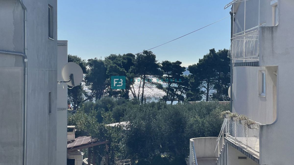 VODICE, novo, luksuzno stanovanje, vrhunska lokacija, 50 m do plaže, 1. nadstropje, terasa, dvigalo