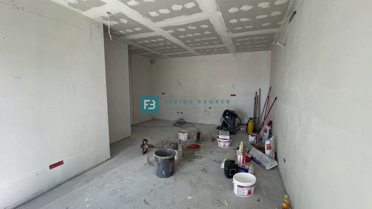 VODICE, novo, luksuzno stanovanje, vrhunska lokacija, 50 m do plaže, 1. nadstropje, terasa, dvigalo