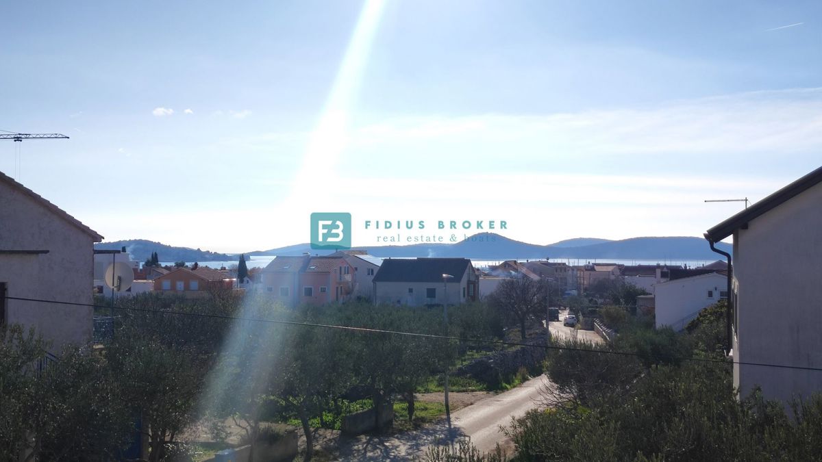 VODICE, novogradnja, moderno stanovanje, terasa, pogled na morje