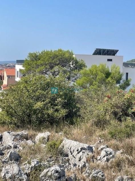 Zemljišče Vodice, 892m2