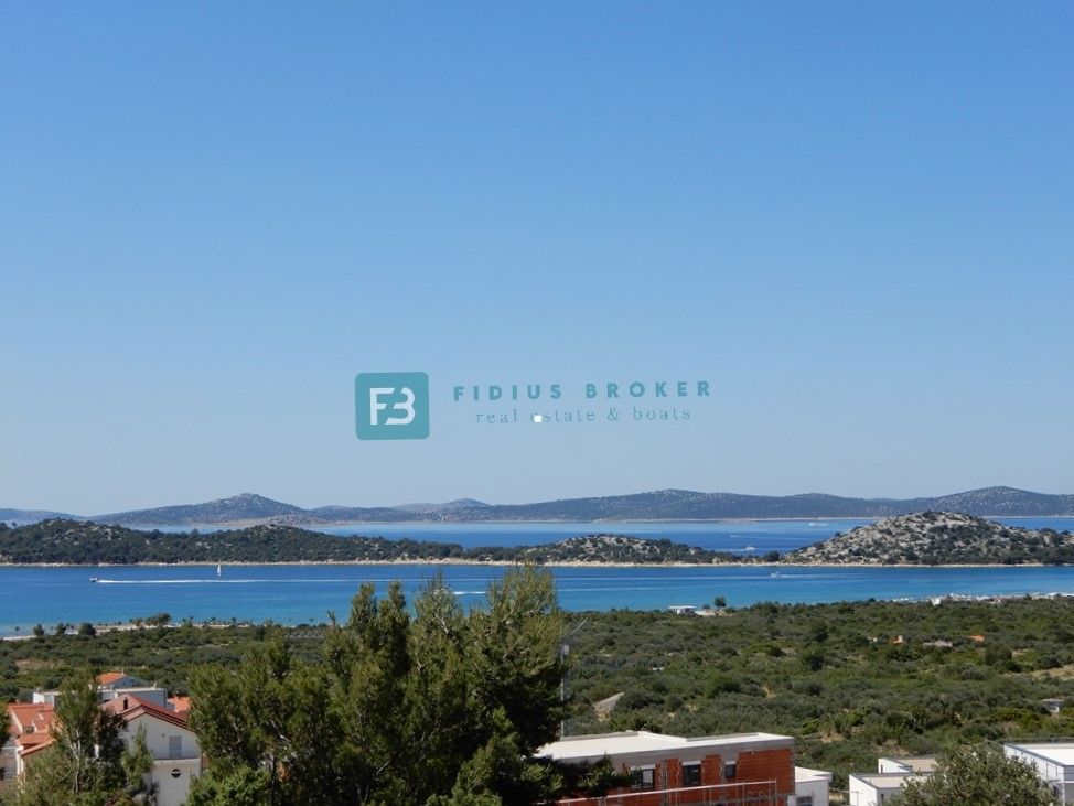 VODICE, nov projekt, tri vile z bazeni, wellness, panoramski razgled, 390,09m2